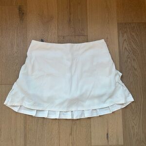 Lululemon Pleated Back Skirt